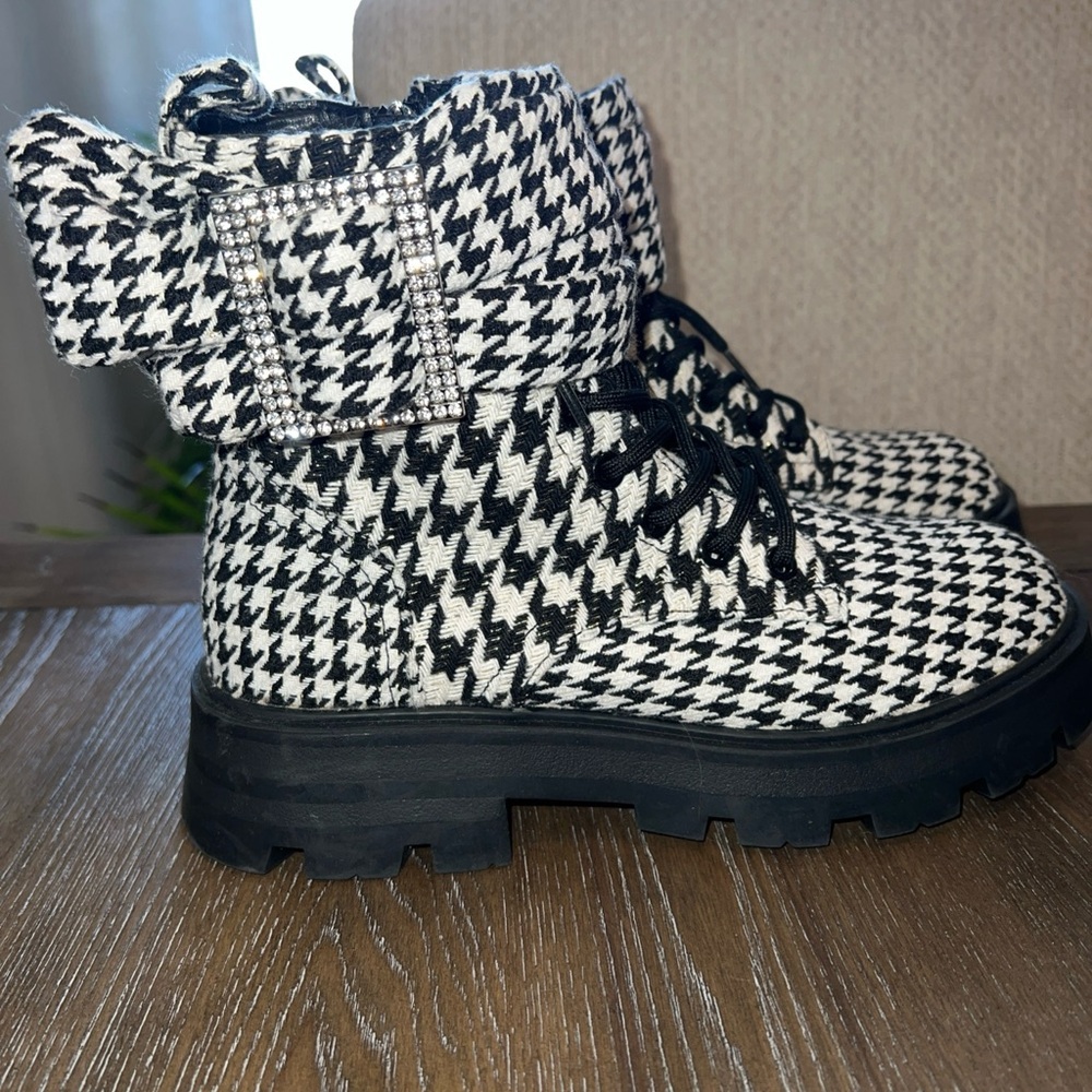 BETSEY JOHNSON dozer Rhinestone Combat Boots size 7.5 Women’s